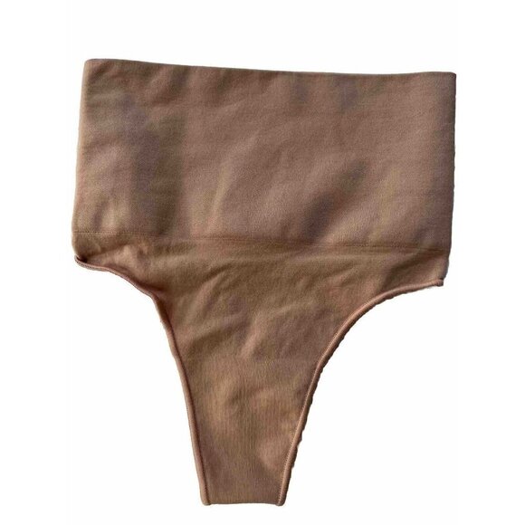 SKIMS Kim Kardashian Core Control Thong Brown Size S/M SH-THG-0108 NWOT - Picture 5 of 8